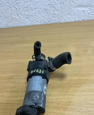 Mercedes-Benz E W210 Windscreen/windshield washer pump 0115450128 D6126