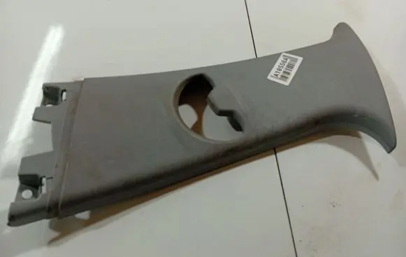 BMW 1 E81 E87 (B) pillar trim (top) 155820X1