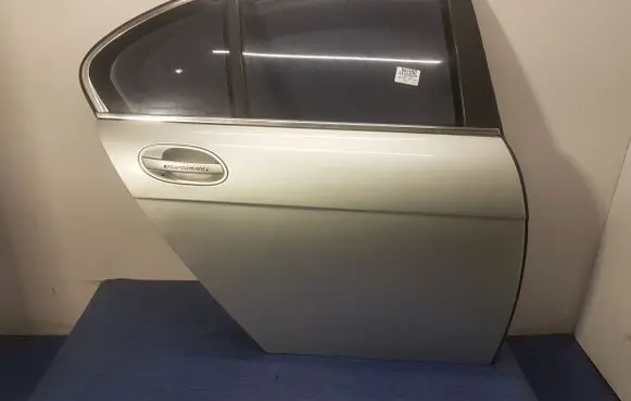 BMW 7 E38 Rear door
