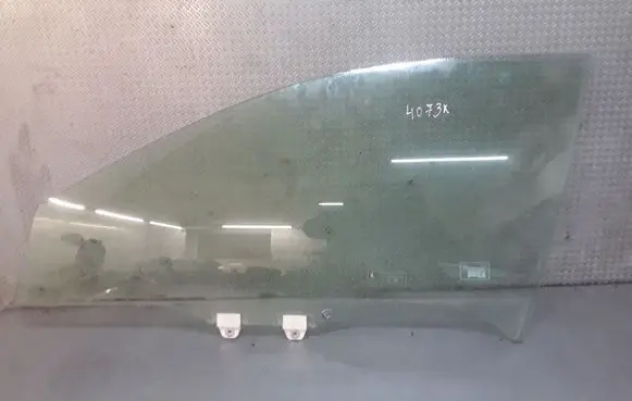 Honda Accord Front door window glass four-door
