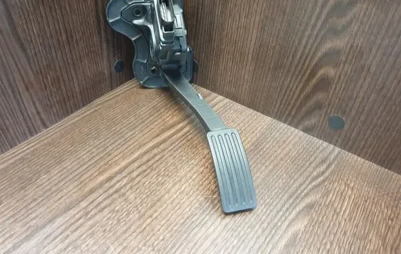 Ford Transit Accelerator throttle pedal 6C119F836CB