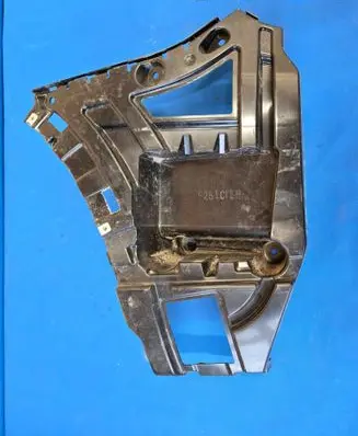 BMW X3 F25 Rear bumper mounting bracket 7338763