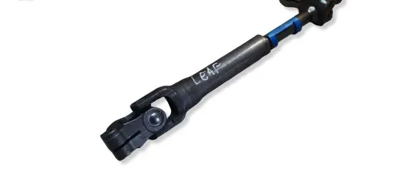 Nissan Leaf II (ZE1) Steering column universal joint 
