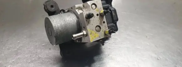 Nissan NV200 ABS Pump 475004FA0A