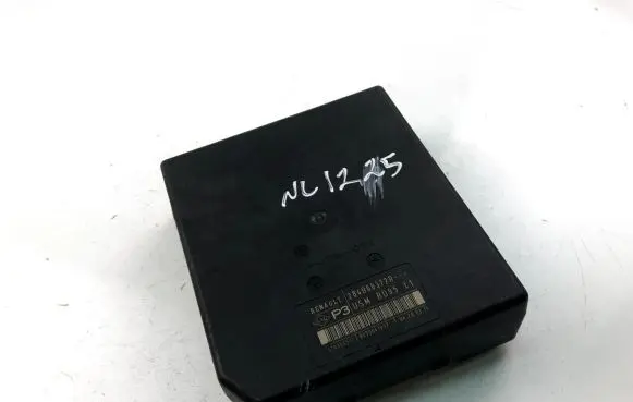 Renault Megane III Fuse module 284B68372R