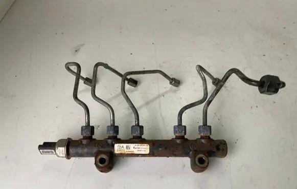 Ford Focus Fuel main line pipe 968529758002 112503988