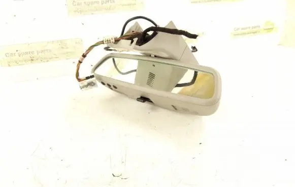 Rear view mirror (interior)