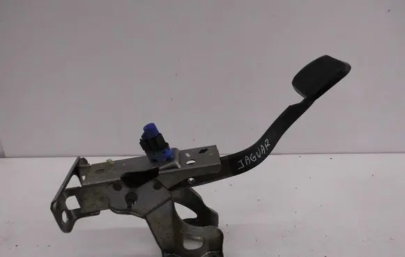 Jaguar S-Type Pedal assembly 
