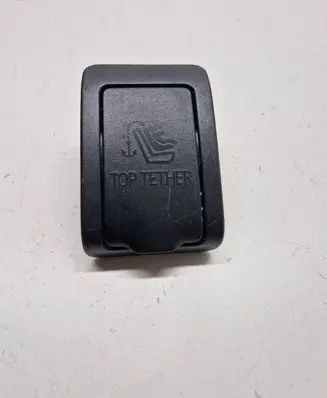 Mercedes-Benz C W204 ISOFIX cover A2046800136