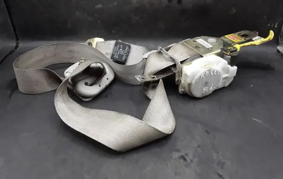 Hyundai Trajet Front seatbelt 88810203A000 8881020