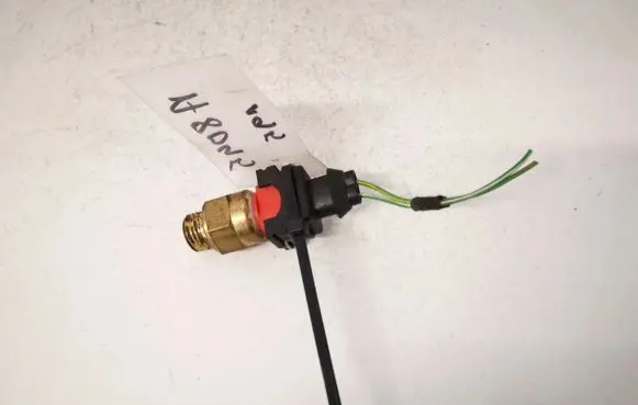 Coolant temperature sensor