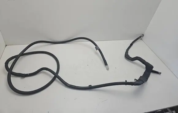 Mercedes-Benz C W204 Positive cable (battery) A2045400208
