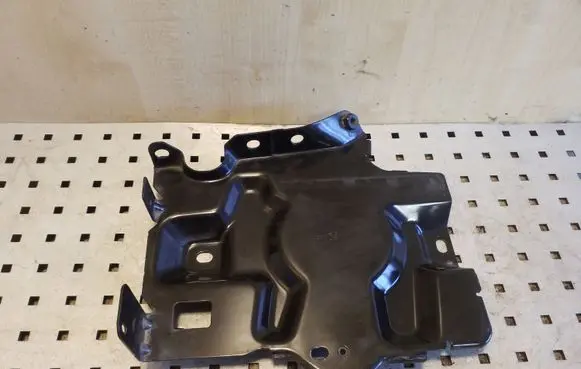 Battery tray