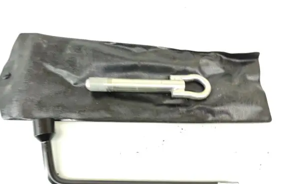 Nissan Note (E12) Tool set 