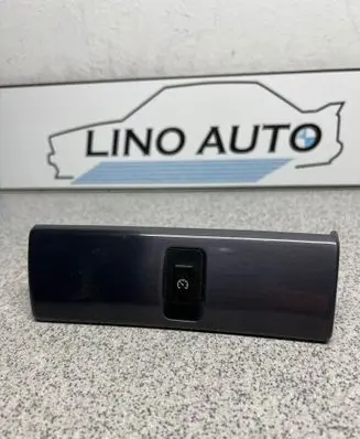 BMW 5 E39 Dashboard glove box trim 8207861