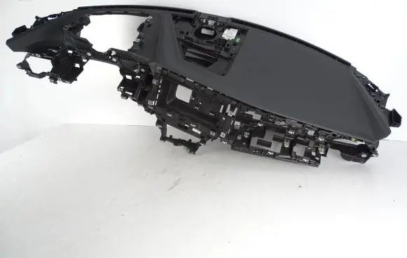 Audi E-tron GT Dashboard 4J3857003