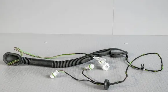 Mercedes-Benz Sprinter W907 W910 Rear door wiring loom A0009974951 A9100005999