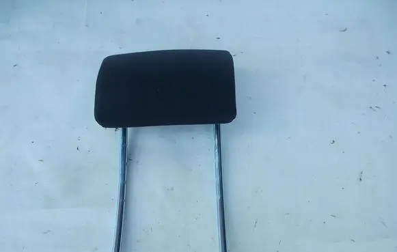 Ford Mondeo Mk III Front seat headrest 