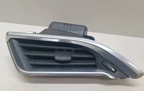 Peugeot 208 Dashboard side air vent grill/cover trim 9633131777 2772007