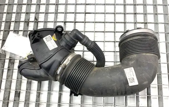 Audi Q8 Air intake hose/pipe 059129616G