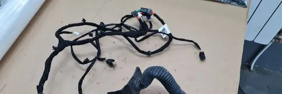 Chrysler Pacifica Front door wiring loom/harness boot P68476566AA