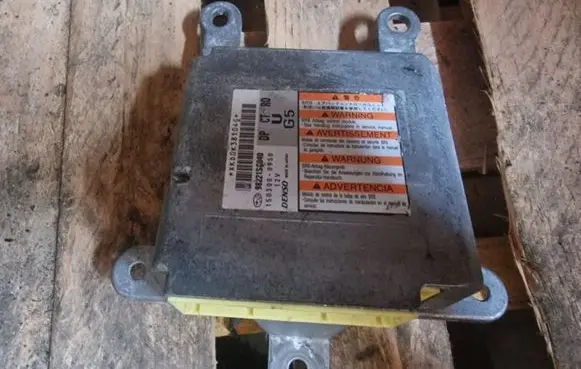 Subaru Forester SG Airbag control unit/module 98221SC040
