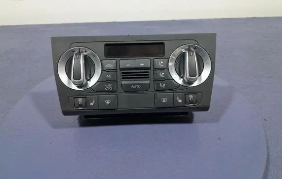 Audi A3 S3 A3 Sportback 8P Climate control unit 8P0820043BN
