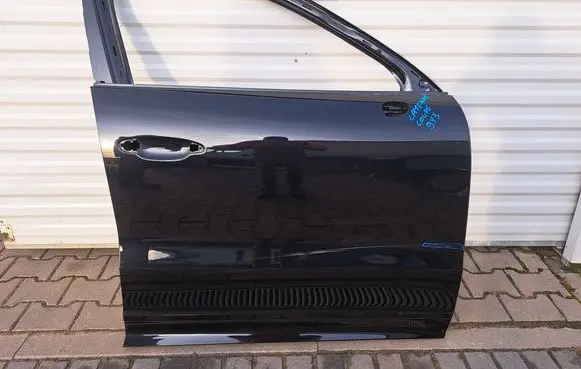 Porsche Cayenne (9Y0 9Y3) Front door 9y3831312