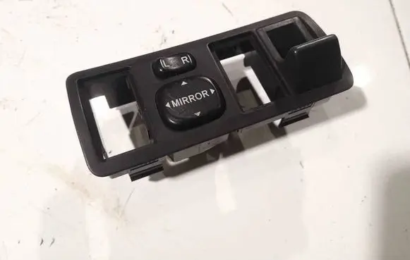 Toyota Corolla E120 E130 Wing mirror switch 