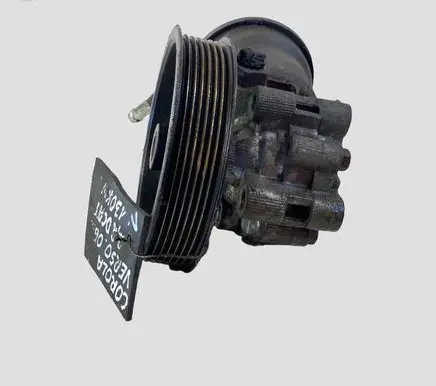 Toyota Corolla Verso E121 Power steering pump