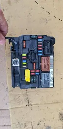 Peugeot 207 BSM Control unit 9667199780