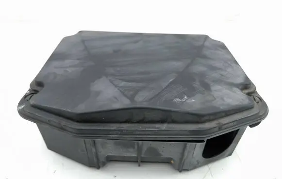 Maserati Quattroporte Fuse box cover 