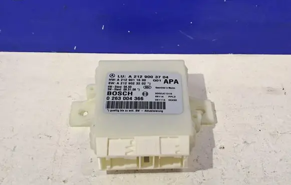 Mercedes-Benz E C207 W207 Tow bar trailer control unit/module A2129003704 A2129011500
