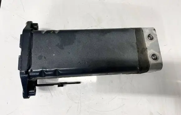 Audi A2 Front bumper mounting bracket 8z0805119