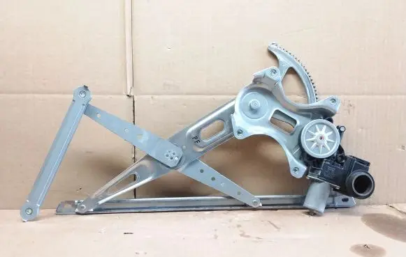 Toyota Prius (XW50) Front door window regulator with motor 8571047140