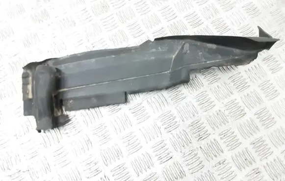 Audi Q3 8U Fender end trim 8U0821170