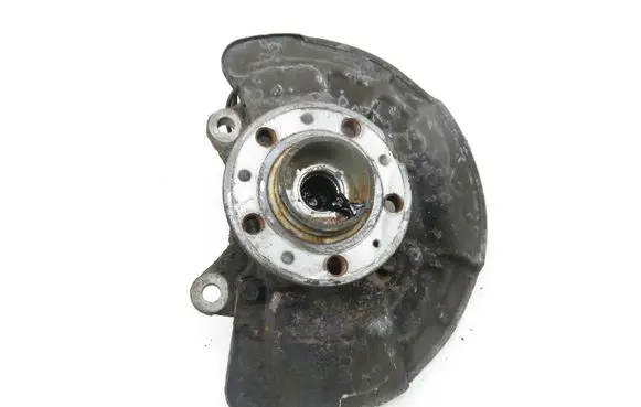 Volvo XC90 Front wheel hub spindle knuckle 08630770