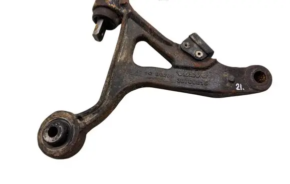 Volvo V70 Front lower control arm/wishbone 30760815