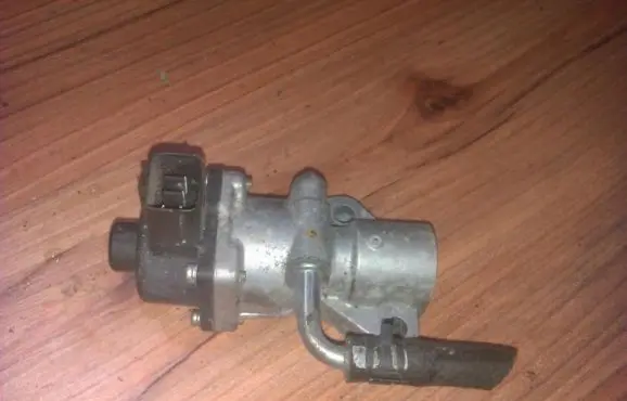 Mazda 5 EGR valve 1s7g3d475ah