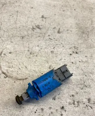 Renault Scenic II - Grand scenic II Brake pedal sensor switch 8200168239b