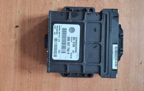 Volkswagen Transporter - Caravelle T5 Gearbox control unit/module 09K927750P