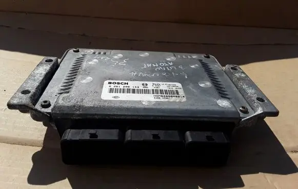Renault Laguna II Engine control unit/module 0261206143