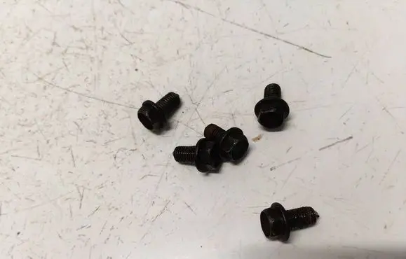 Chrysler Sebring (JS) Nuts/bolts 