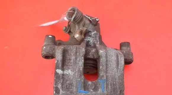 Mazda 3 I Rear brake caliper