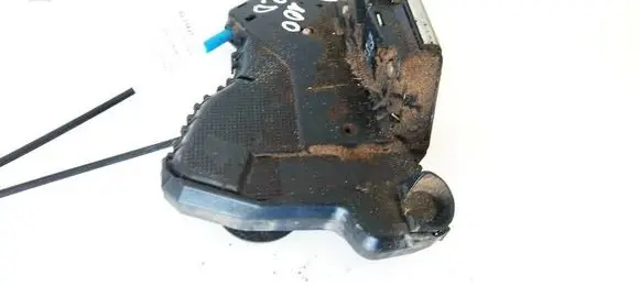 Toyota Auris 150 Front door lock A046693