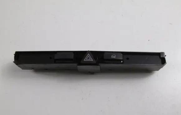 Opel Astra H Hazard light switch 13100105XF