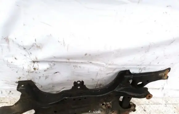 Toyota Corolla Verso AR10 Front subframe