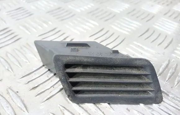 Mitsubishi Galant Dashboard side air vent grill/cover trim MB521459