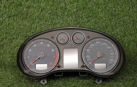 Audi A3 S3 8P Speedometer (instrument cluster) 8P0920982Q