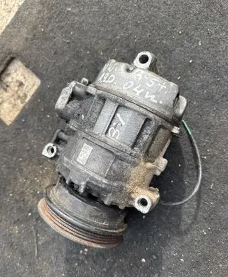 Volkswagen PASSAT B5.5 Air conditioning (A/C) compressor (pump) 8D0260808 4472208182